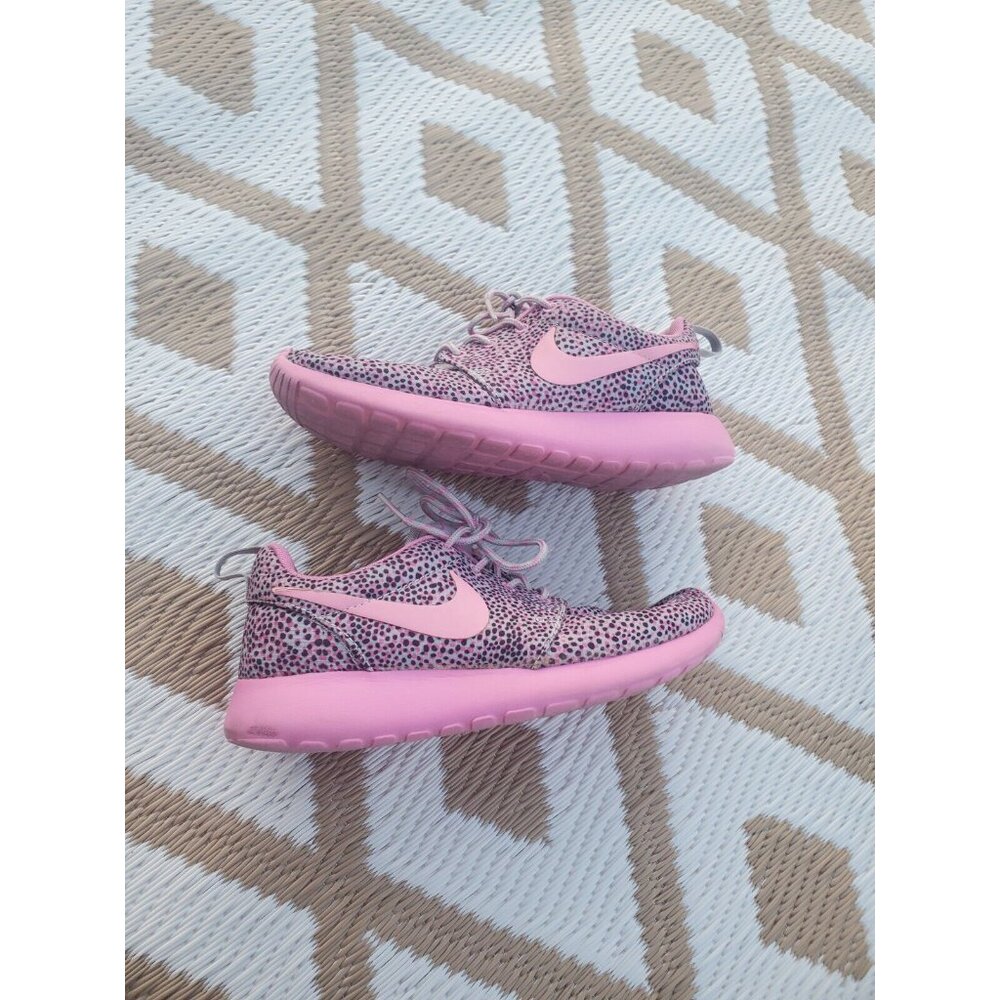 NIKE ROSHE RUN PRINT POLKA DOT 599432 005 SZ 6 WOLF GRAY VIOLET